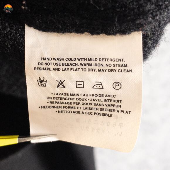 Patagonia Full-Zip Sweater Black Long Sleeve Pockets Knit Women's Size Medium - Picture 8 of 9